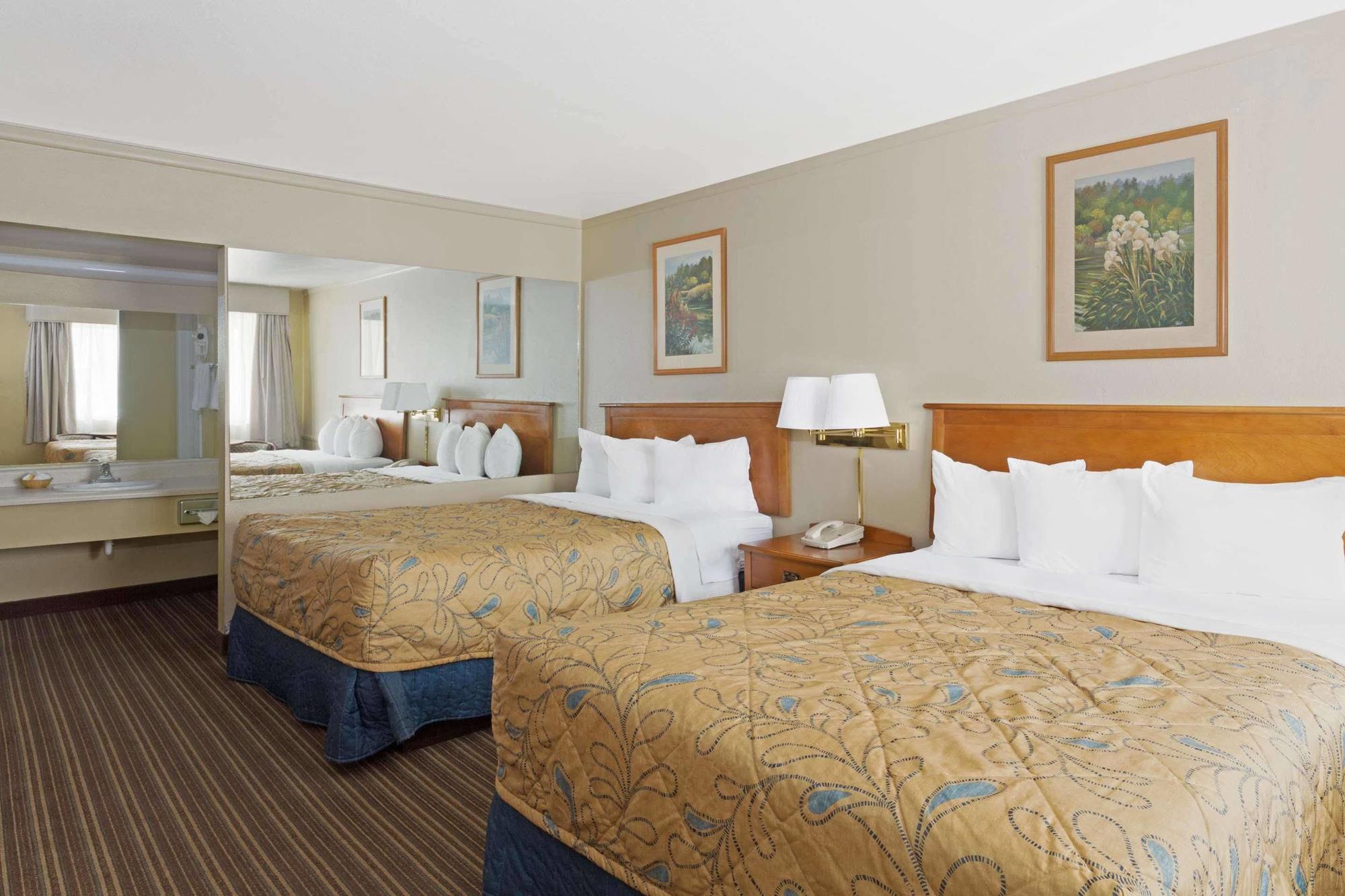 Days Inn By Wyndham Provo Eksteriør bilde
